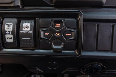 2025 Can-Am Defender HD10