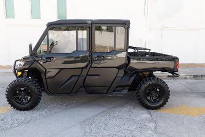 2025 Can-Am Defender HD10