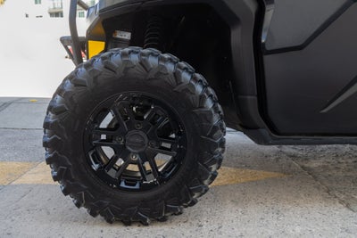 2025 Can-Am Defender HD10