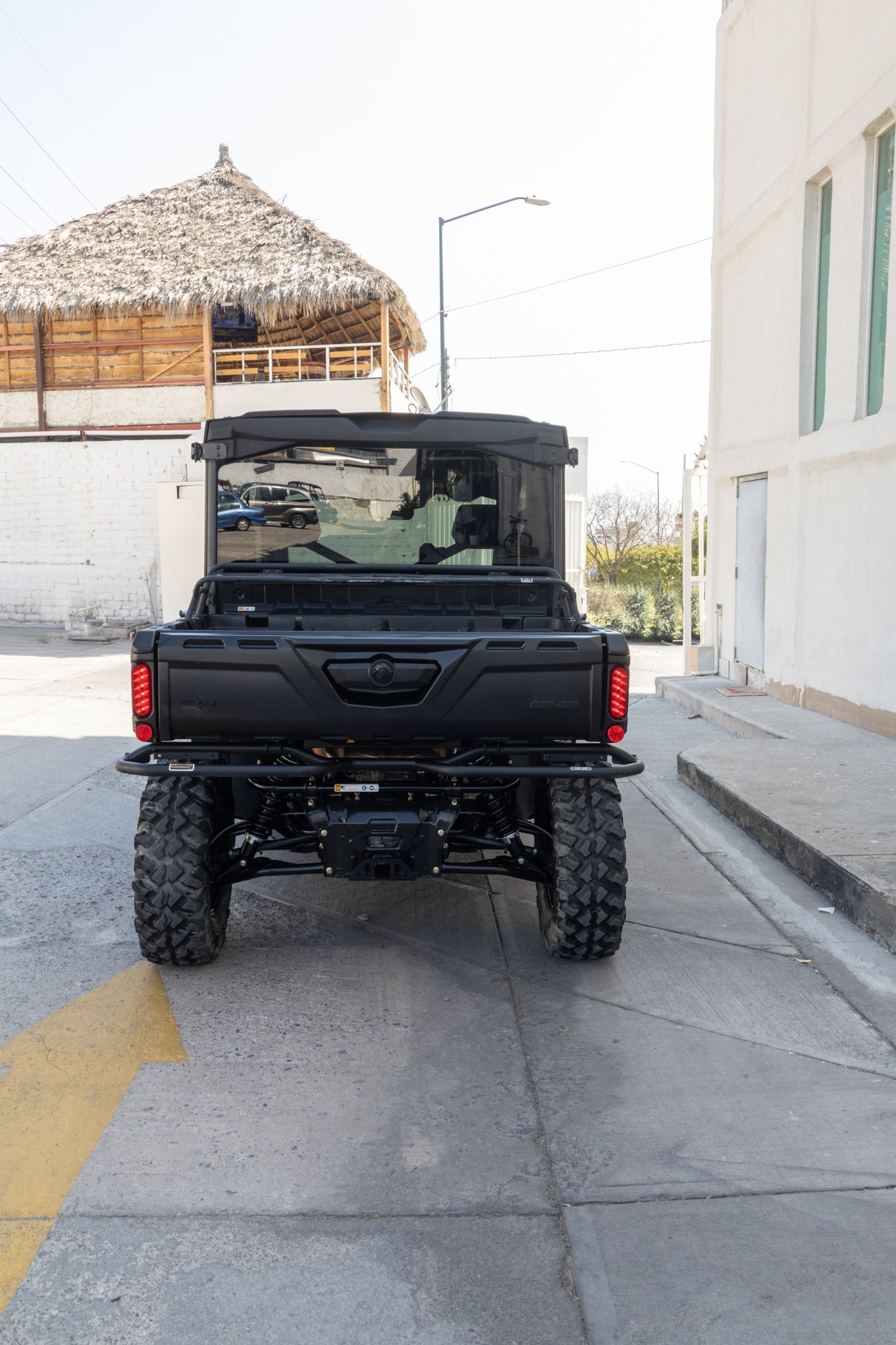 2025 Can-Am Defender HD10