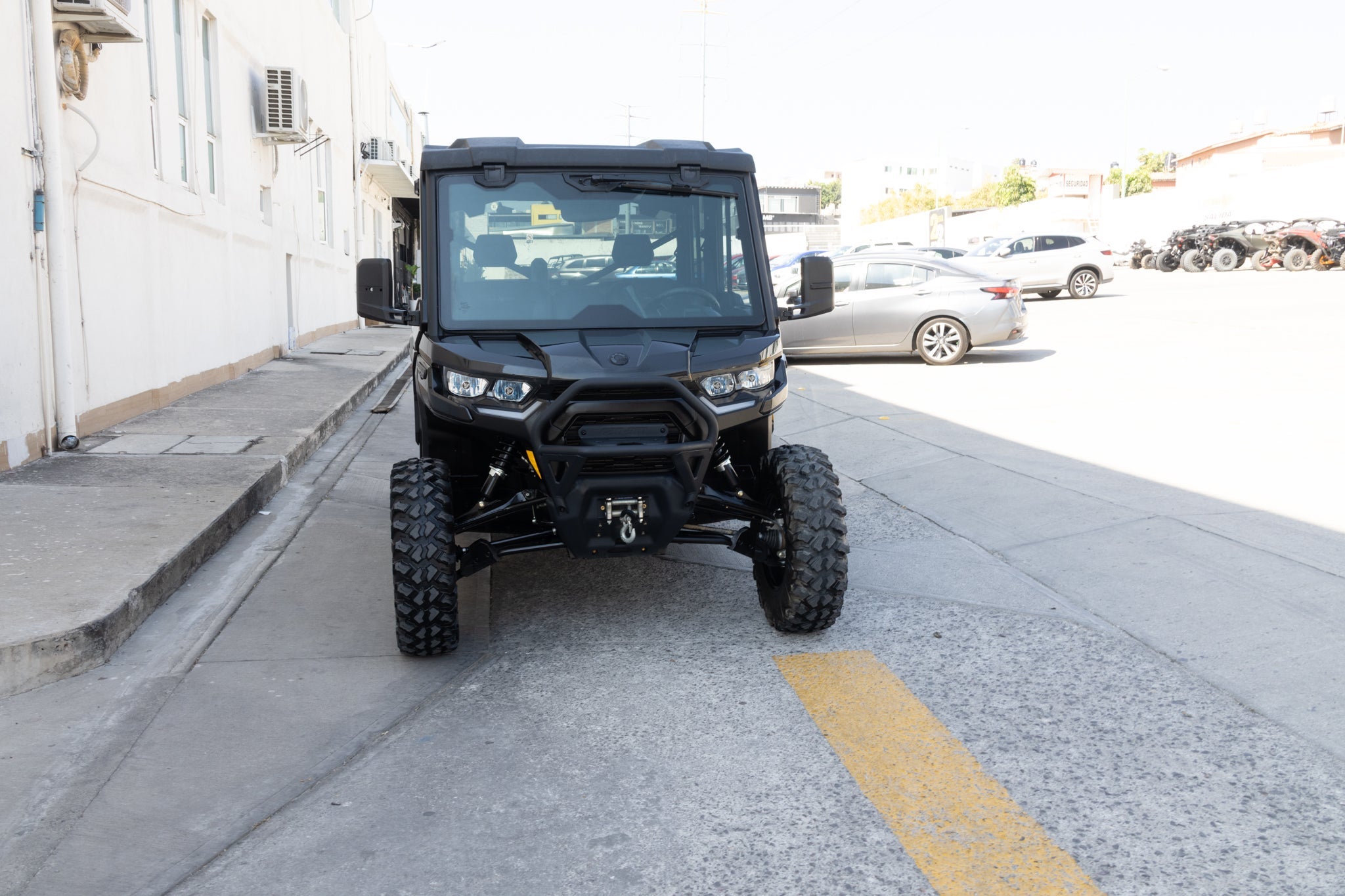 2025 Can-Am Defender HD10