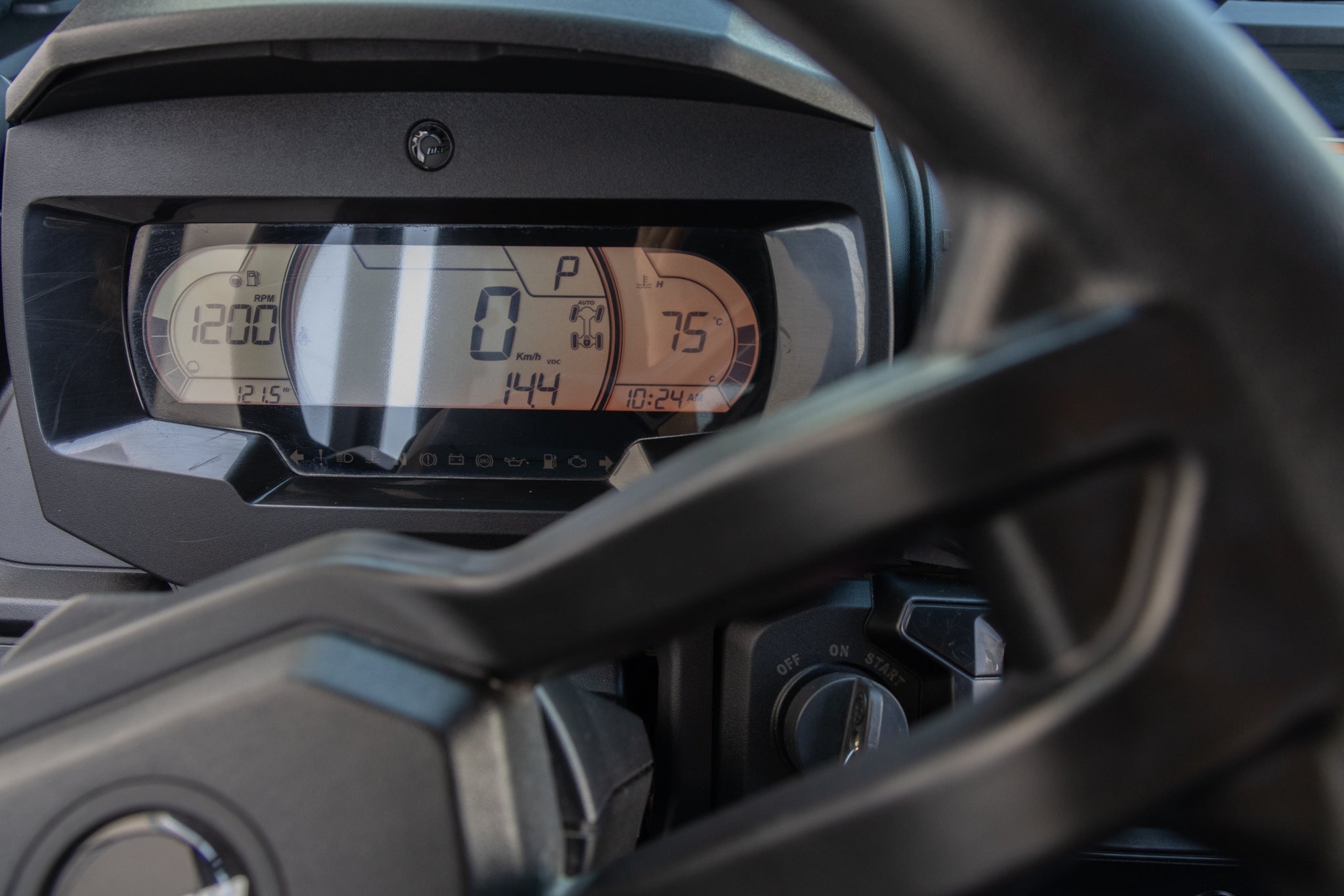 2025 Can-Am Defender HD10