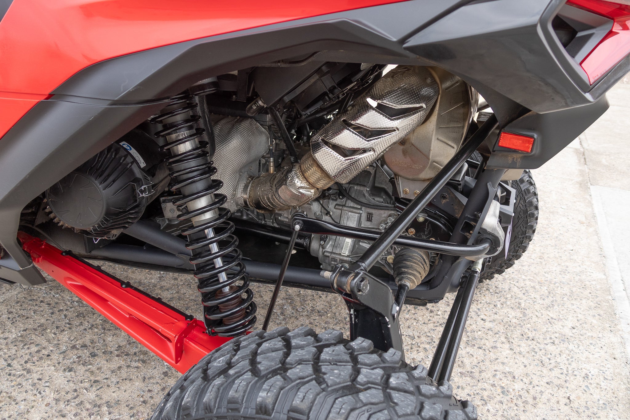2025 Can-Am Maverick R Base