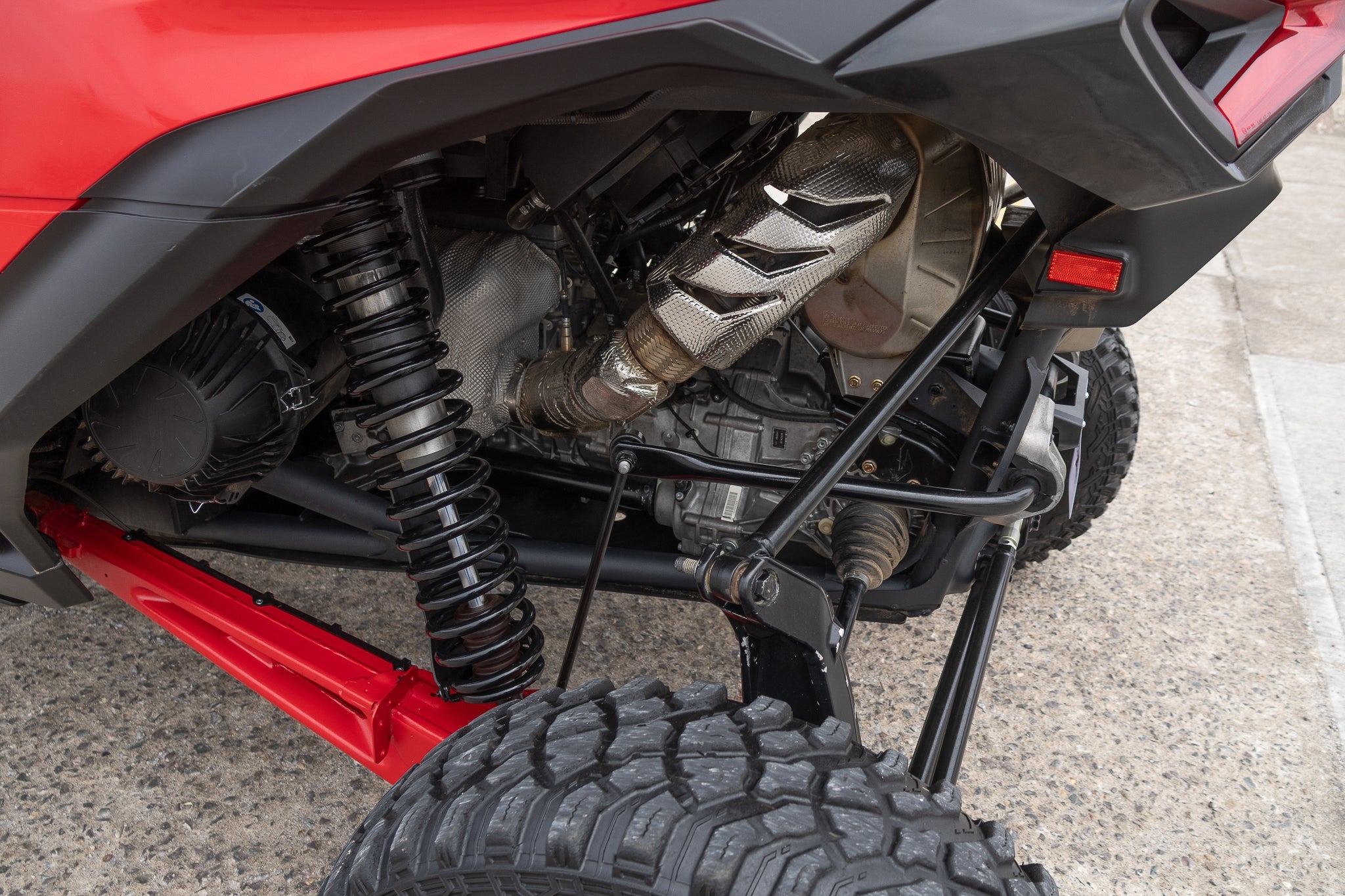 2025 Can-Am Maverick R Base