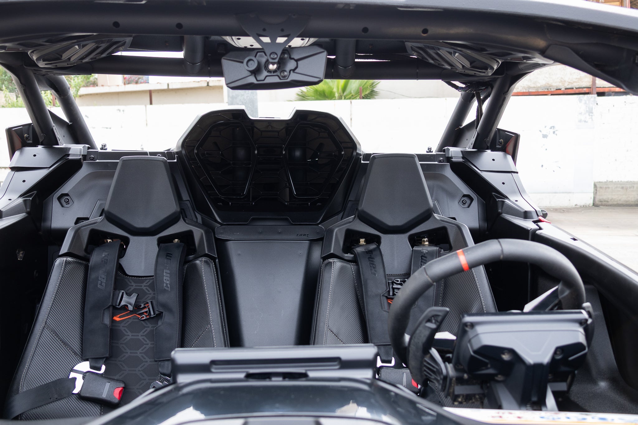 2025 Can-Am Maverick R Base