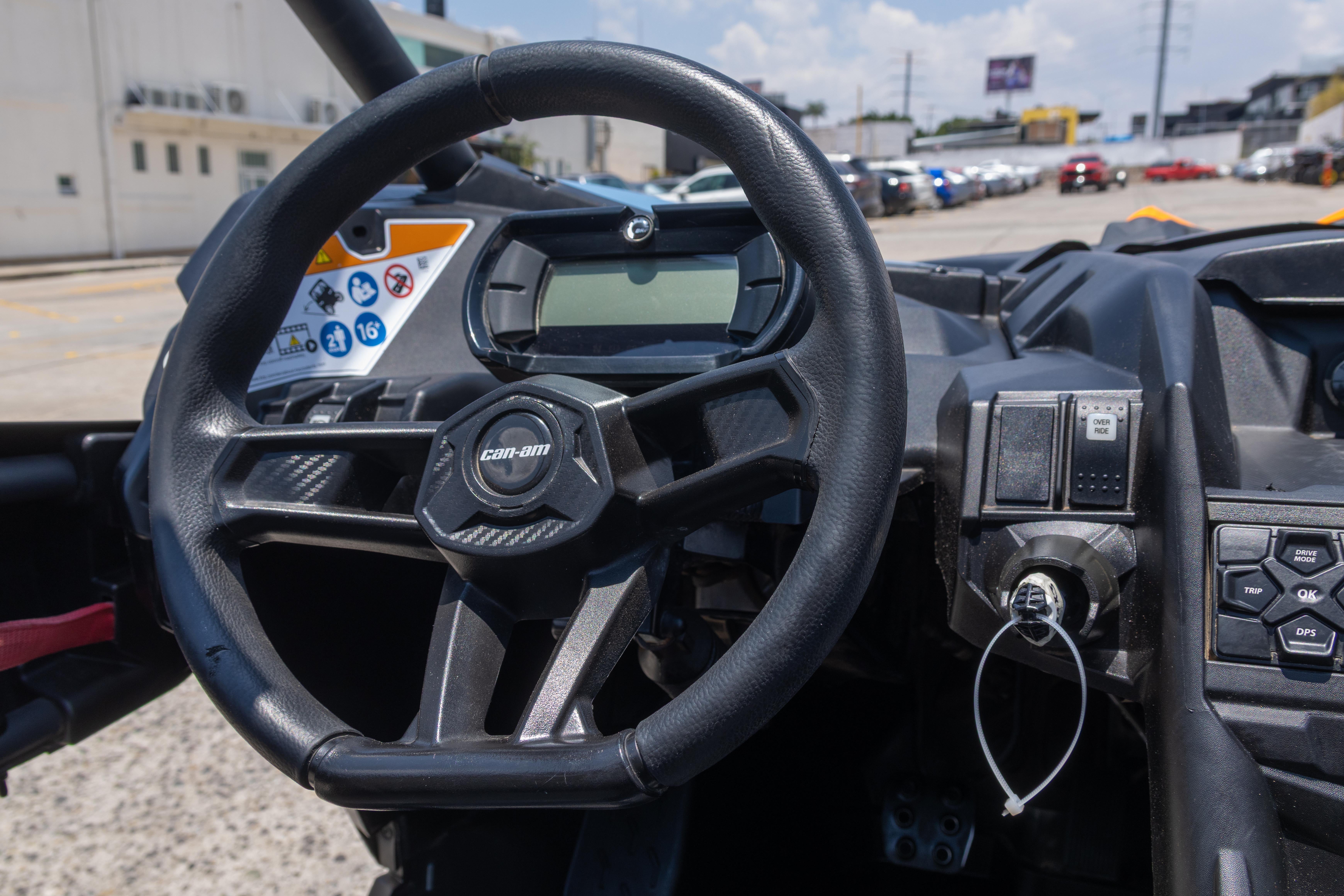 2025 Can-Am Maverick x3 RS