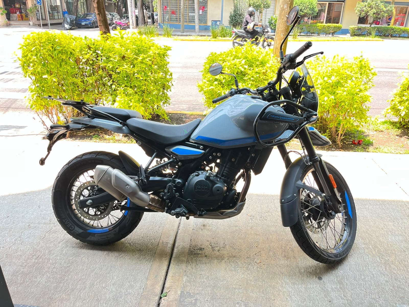 2025 ROYAL ENFIELD Himalayan 450
