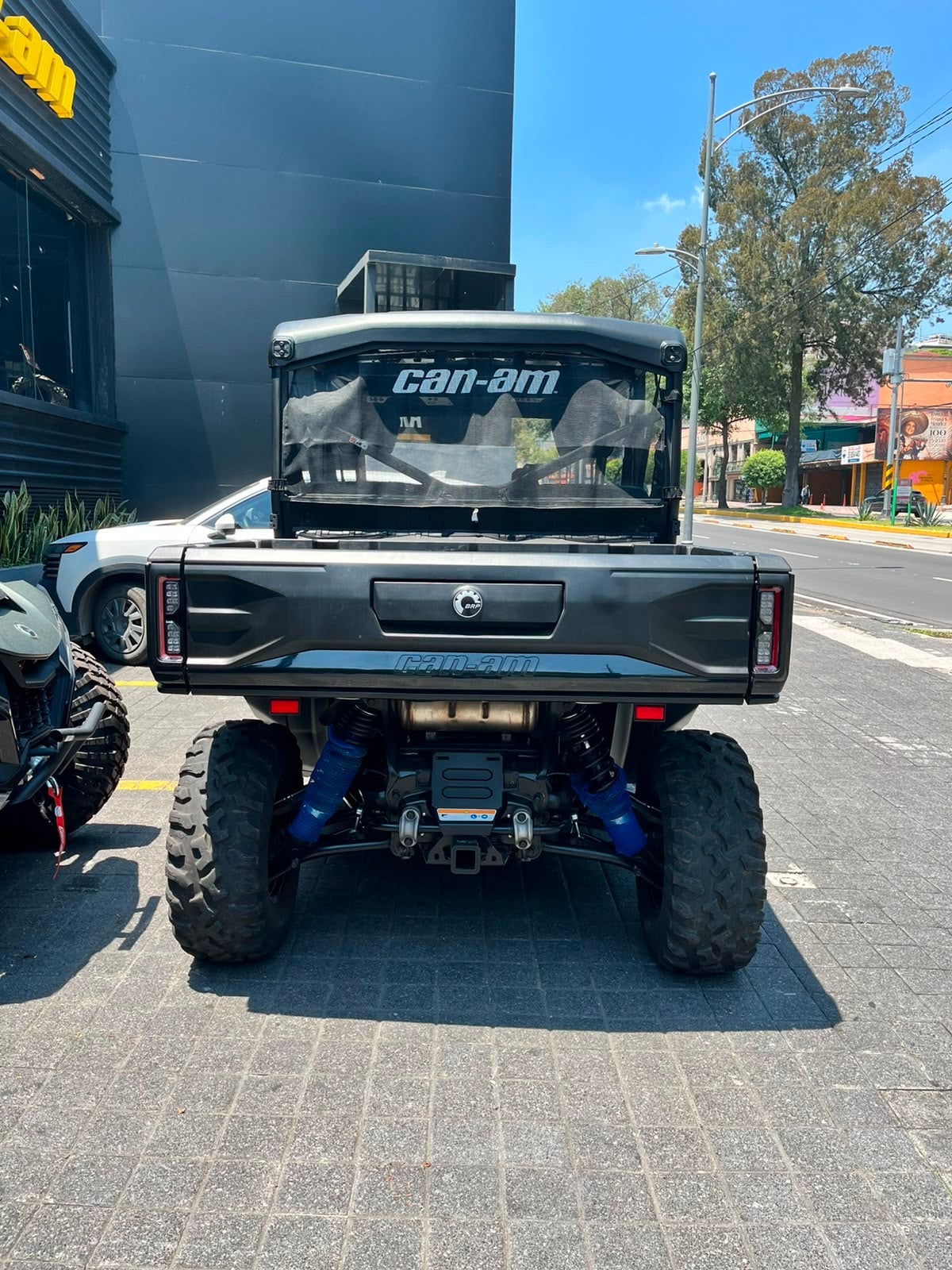 2025 Can-Am Defender XT HD11
