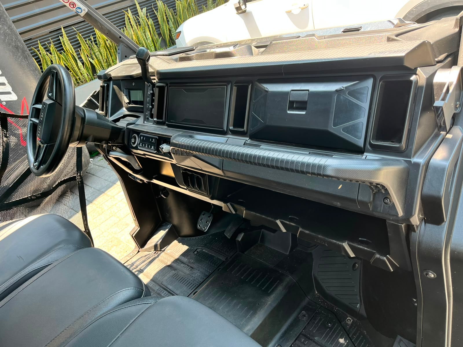 2025 Can-Am Defender XT HD11