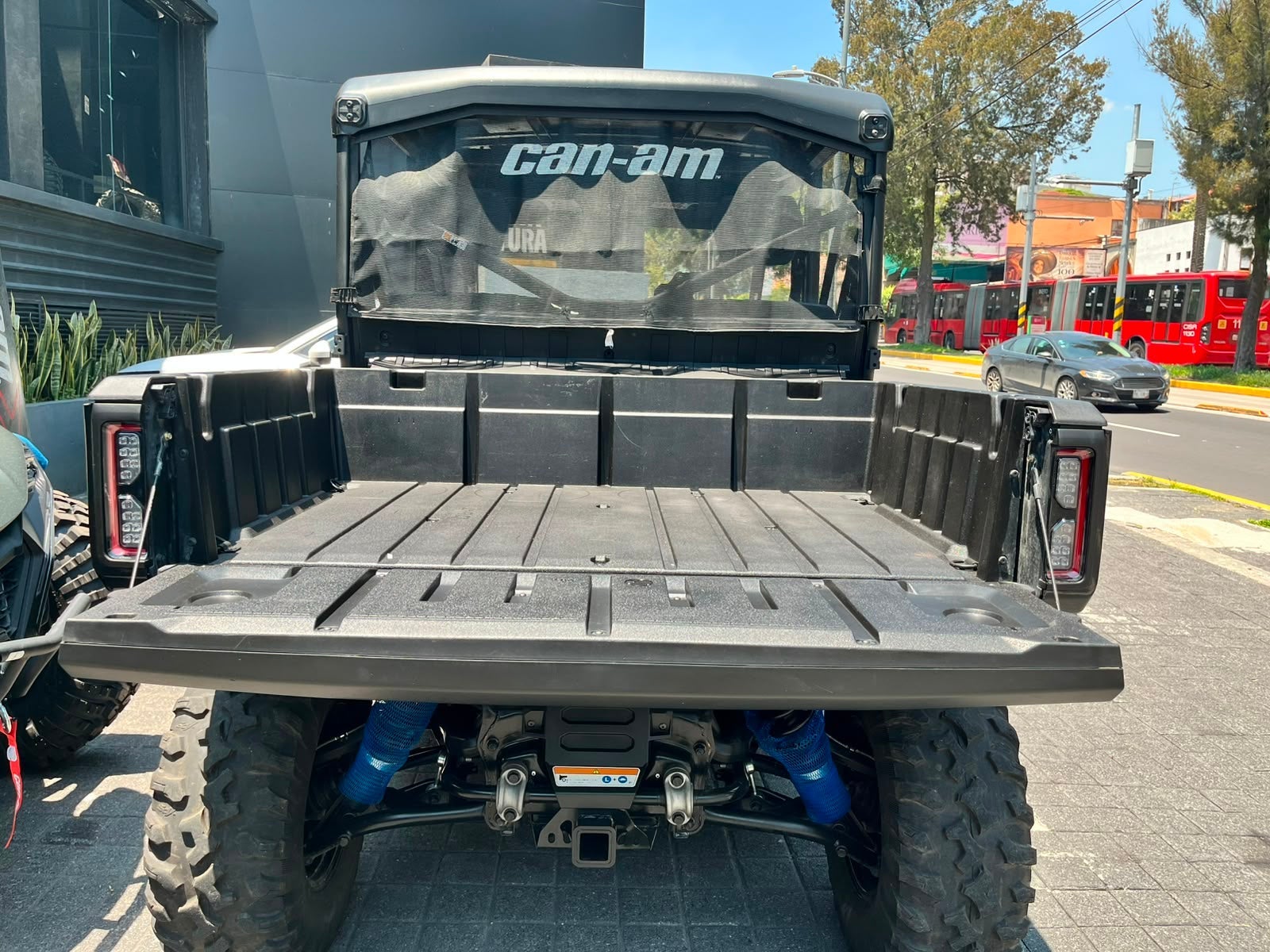 2025 Can-Am Defender XT HD11