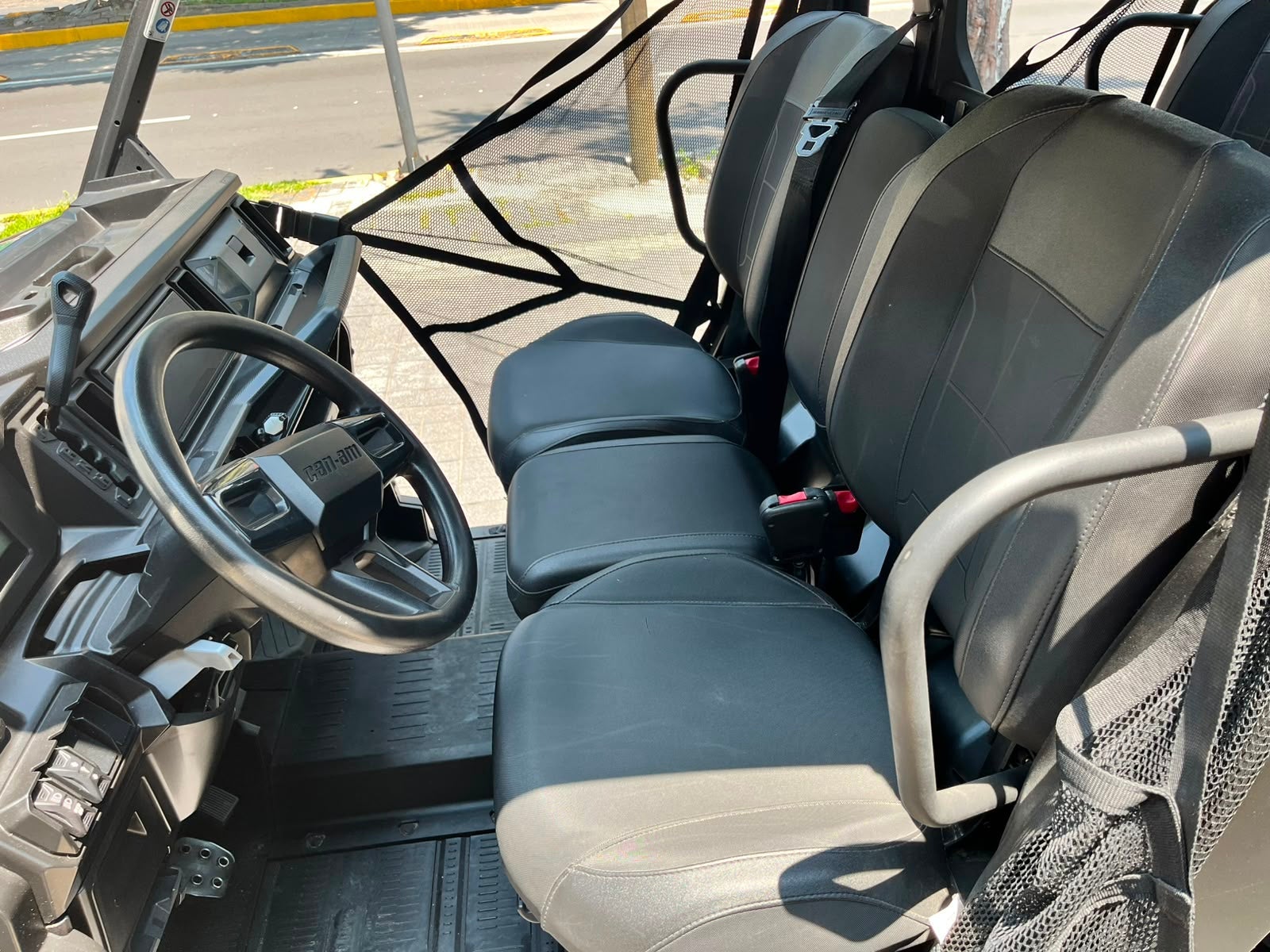 2025 Can-Am Defender XT HD11