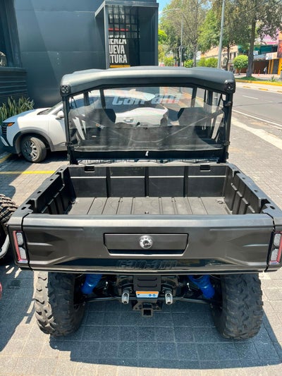 2025 Can-Am Defender XT HD11