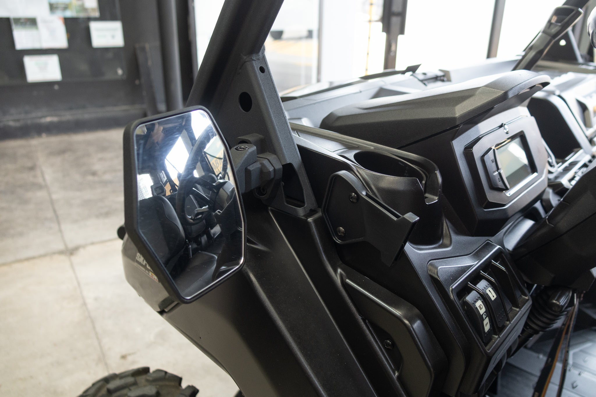 2022 Can-Am Defender XT HD10