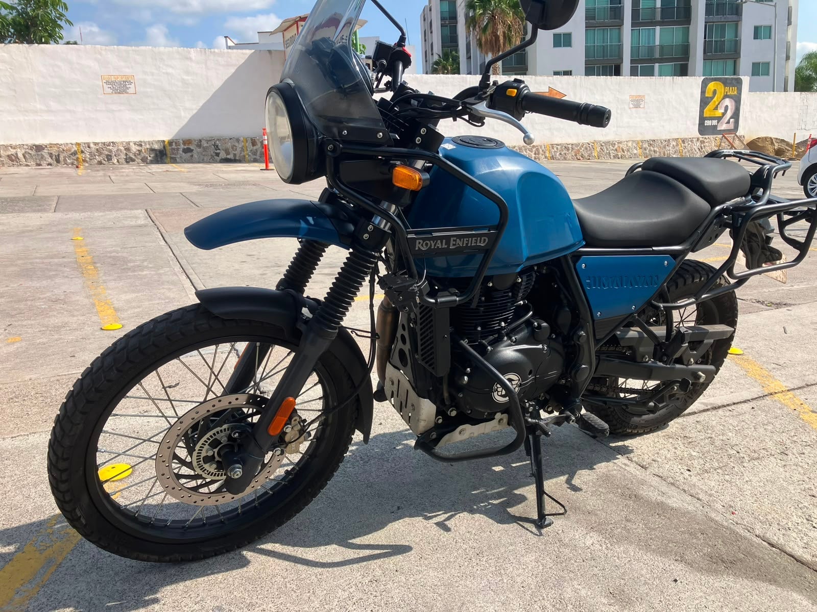 2024 ROYAL ENFIELD HIMALAYAN 411