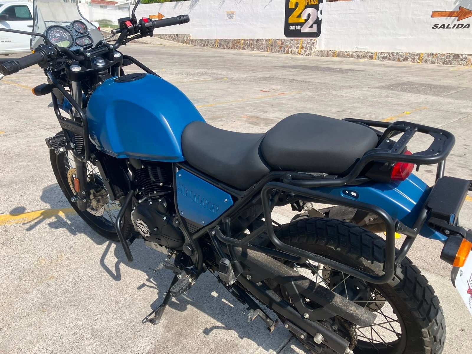 2024 ROYAL ENFIELD HIMALAYAN 411