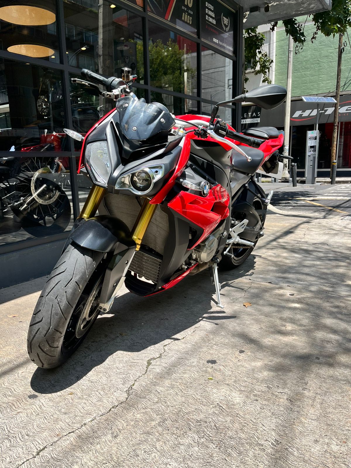2014 BMW S1000R Base
