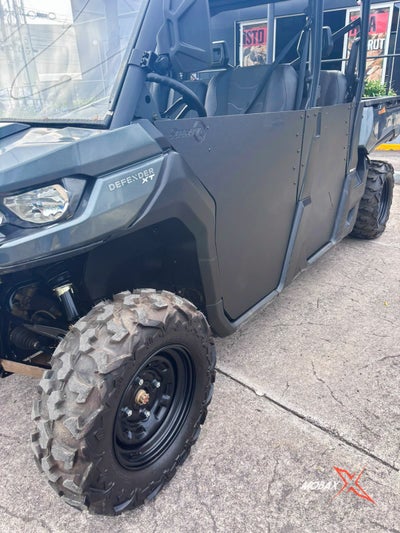 2022 Can-Am Defender XT HD10