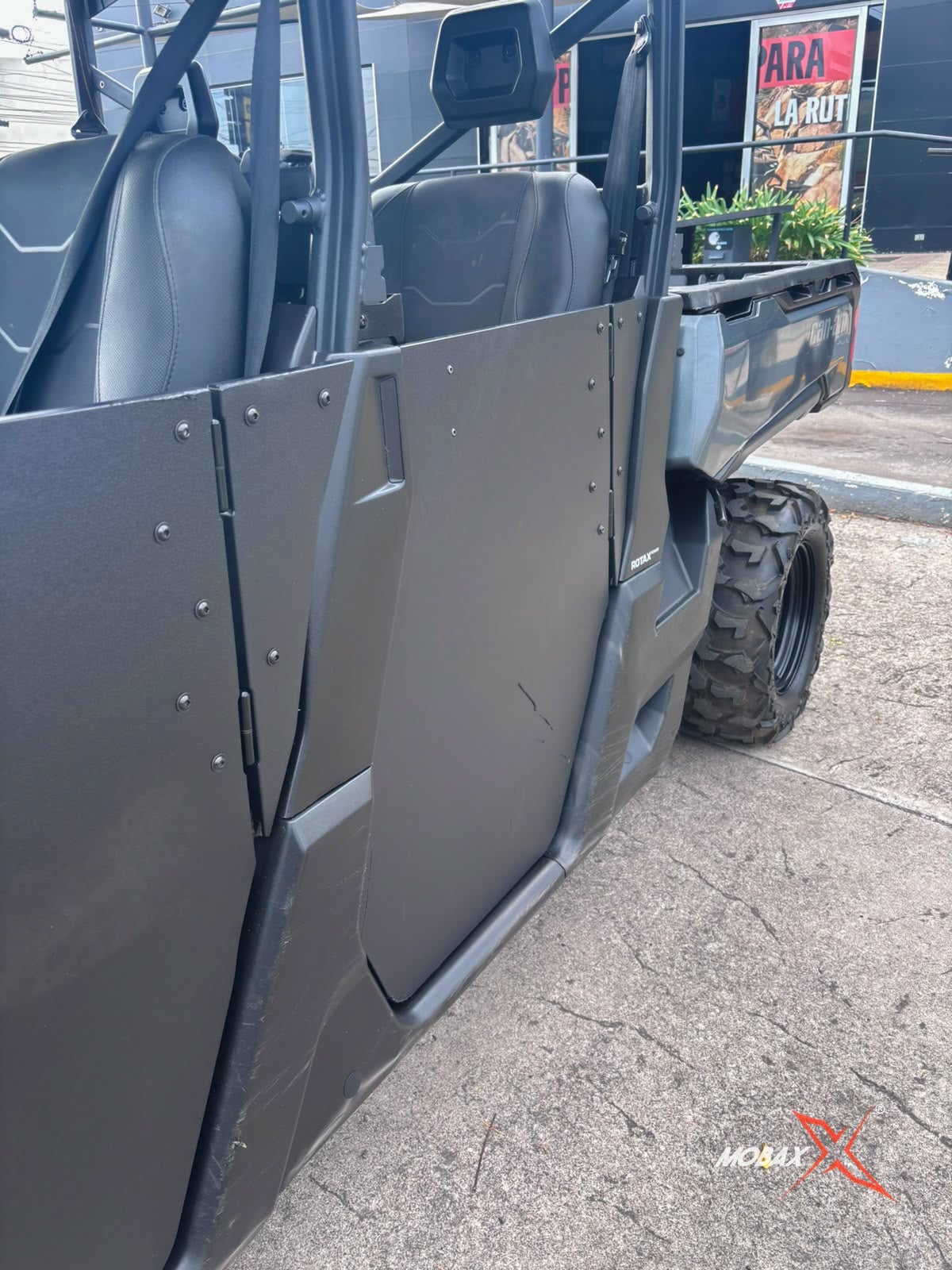 2022 Can-Am Defender XT HD10
