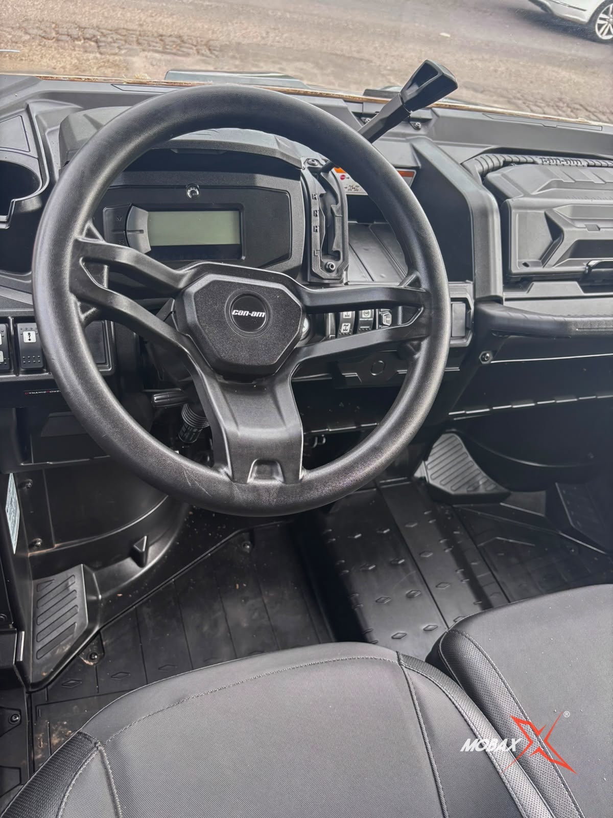 2022 Can-Am Defender XT HD10