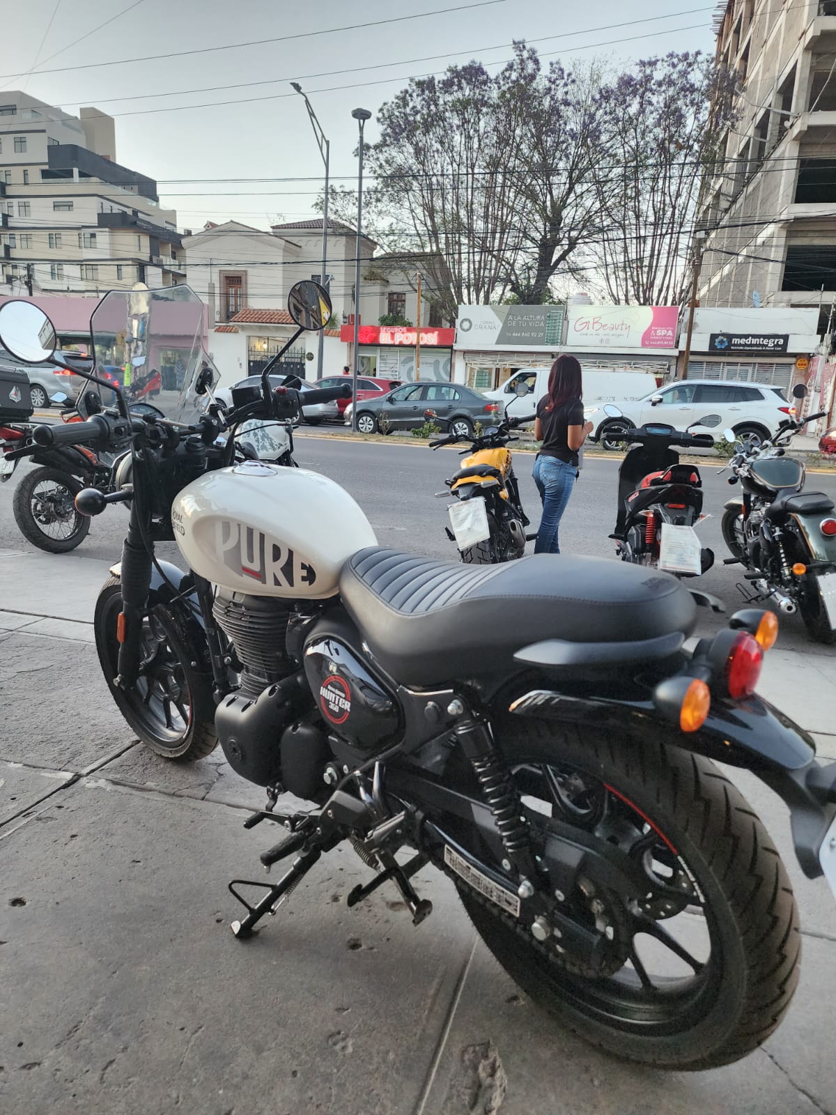 2024 ROYAL ENFIELD HUNTER 350