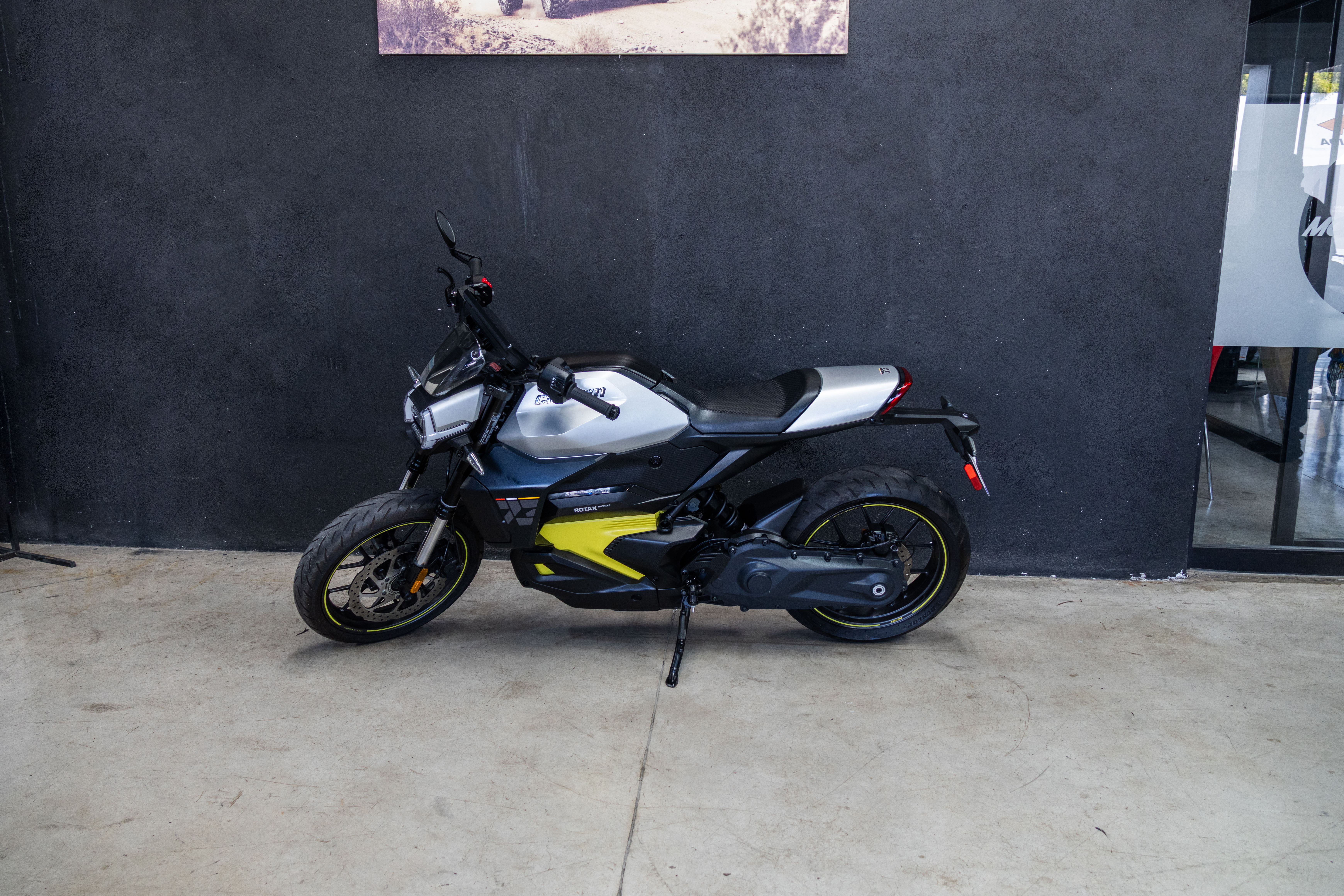 2025 Can-Am Pulse Base