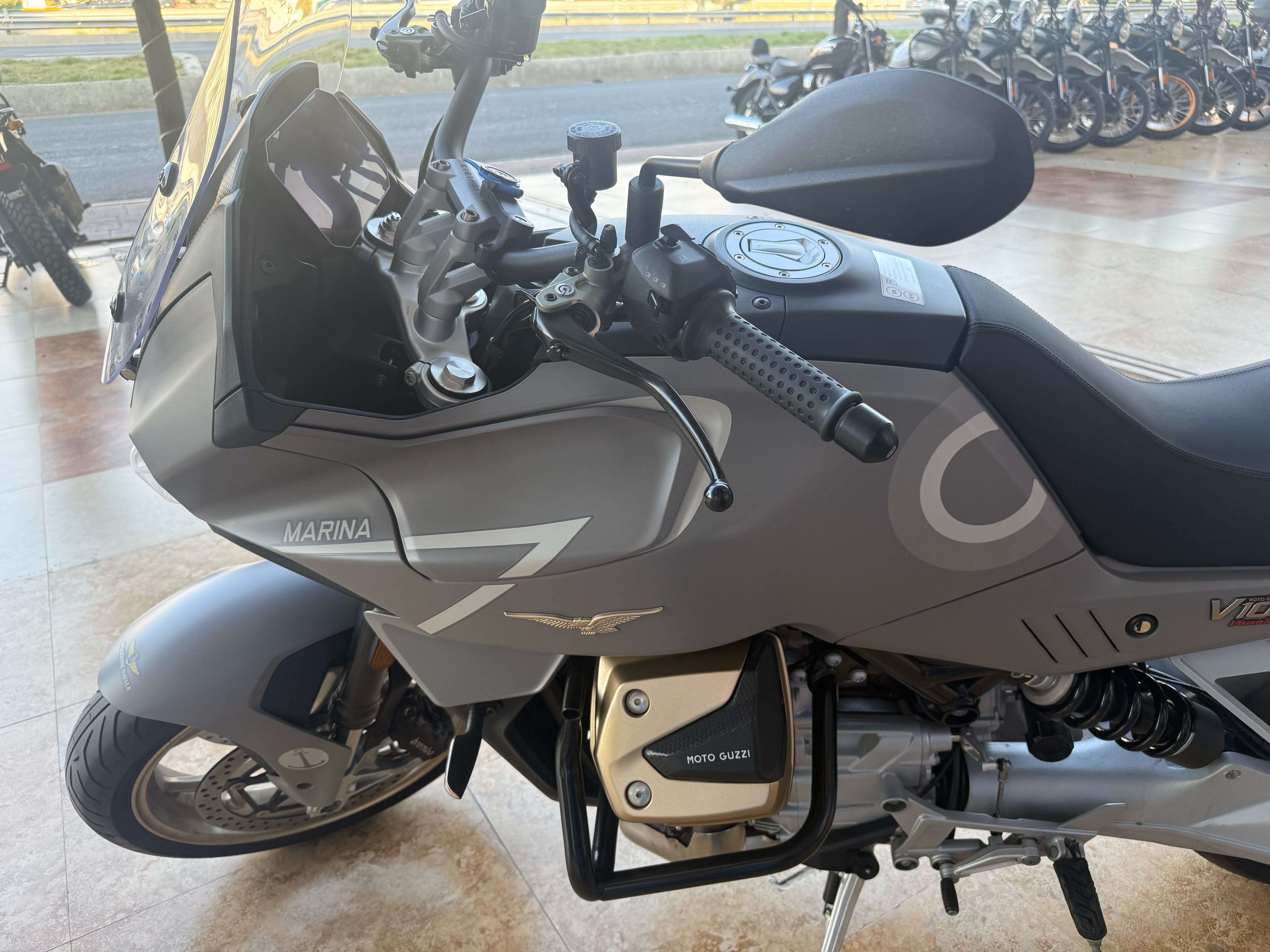 2024 Moto Guzzi Mandello V100