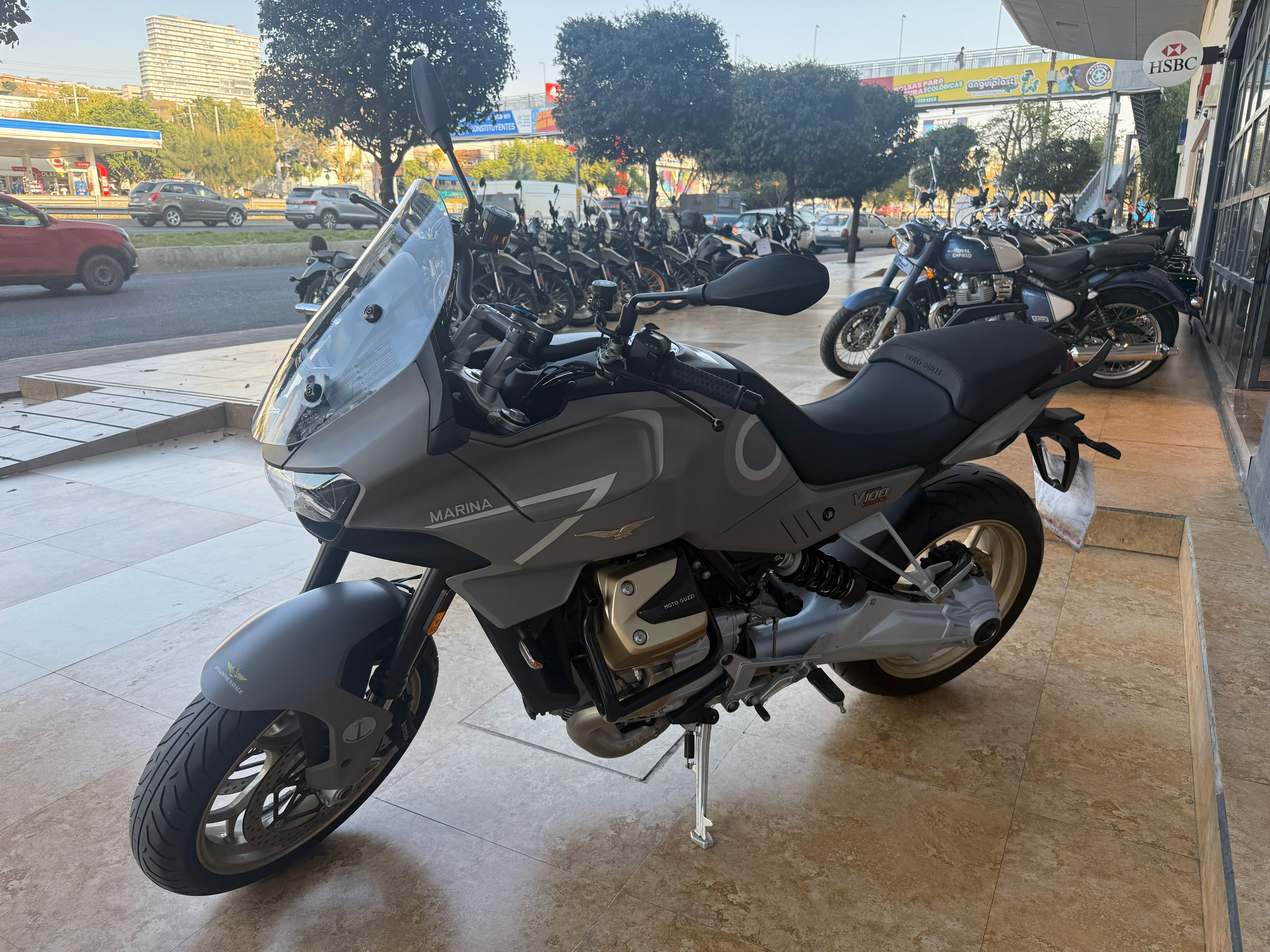 2024 Moto Guzzi Mandello V100