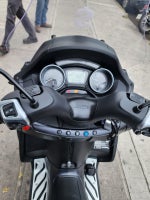 2020 Piaggio MP3 500