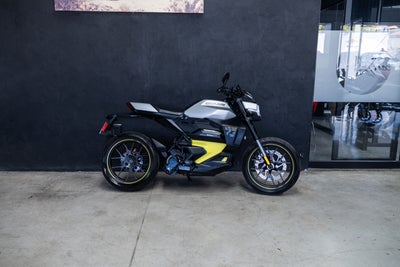 2025 Can-Am Pulse Base