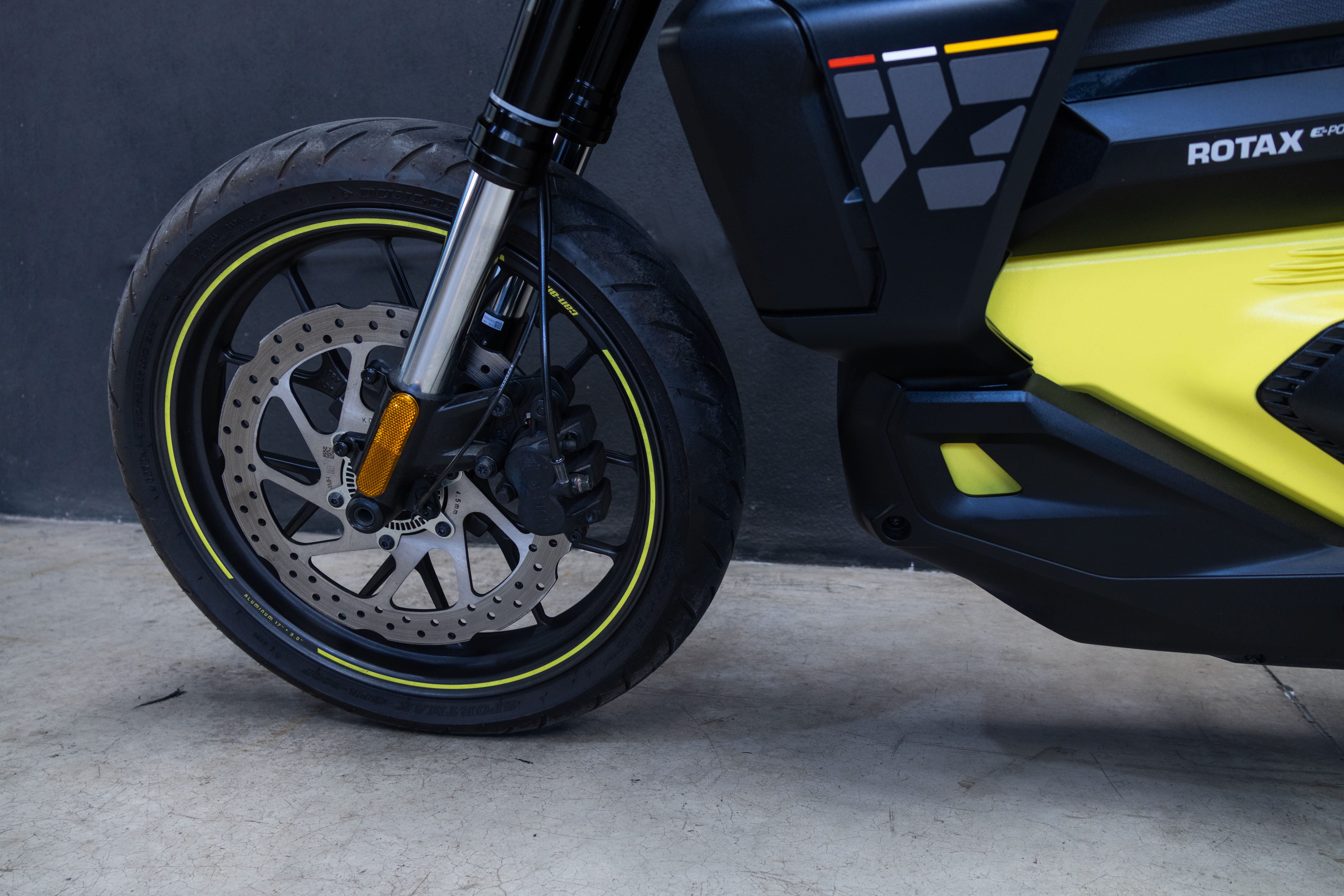 2025 Can-Am Pulse Base