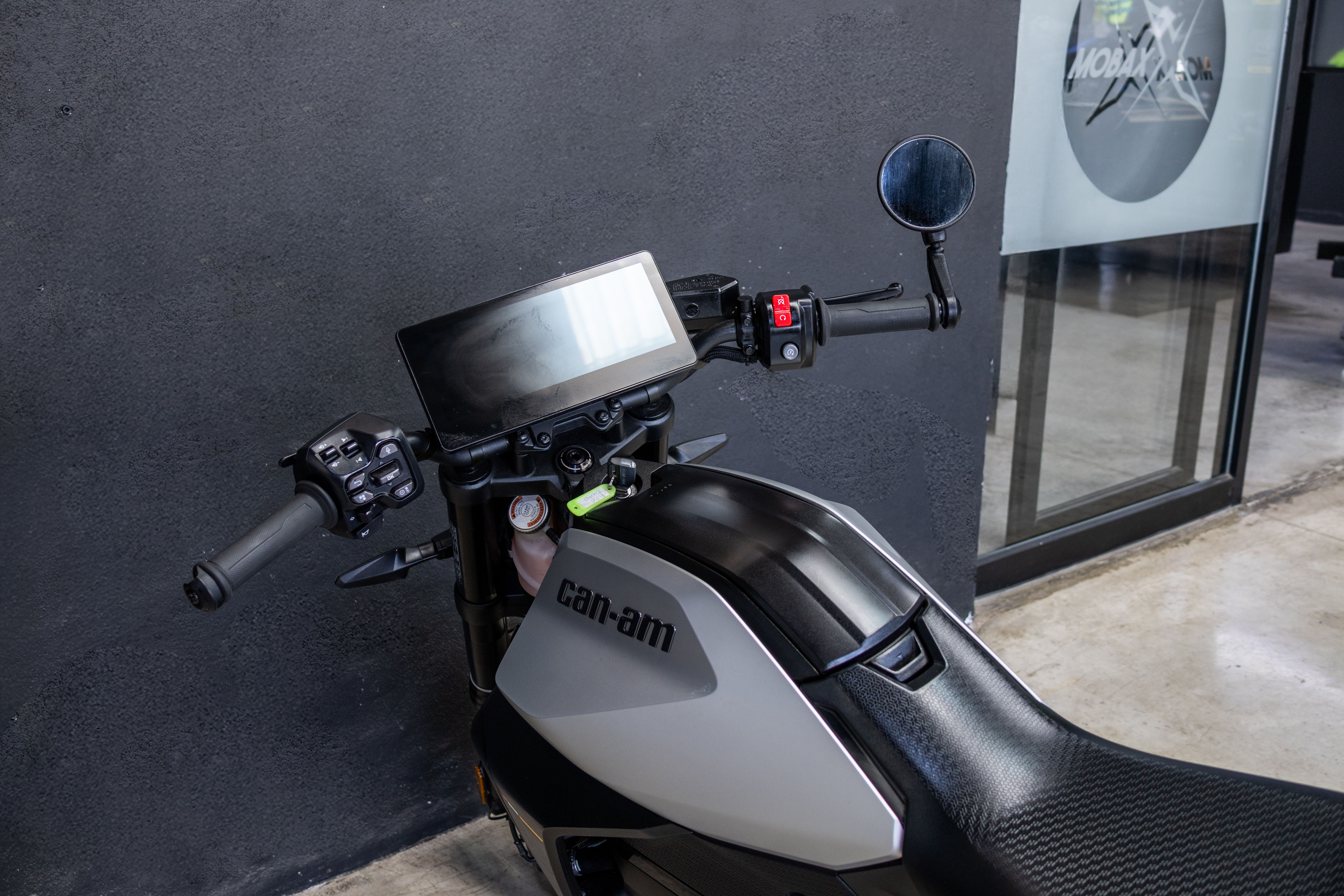 2025 Can-Am Pulse Base