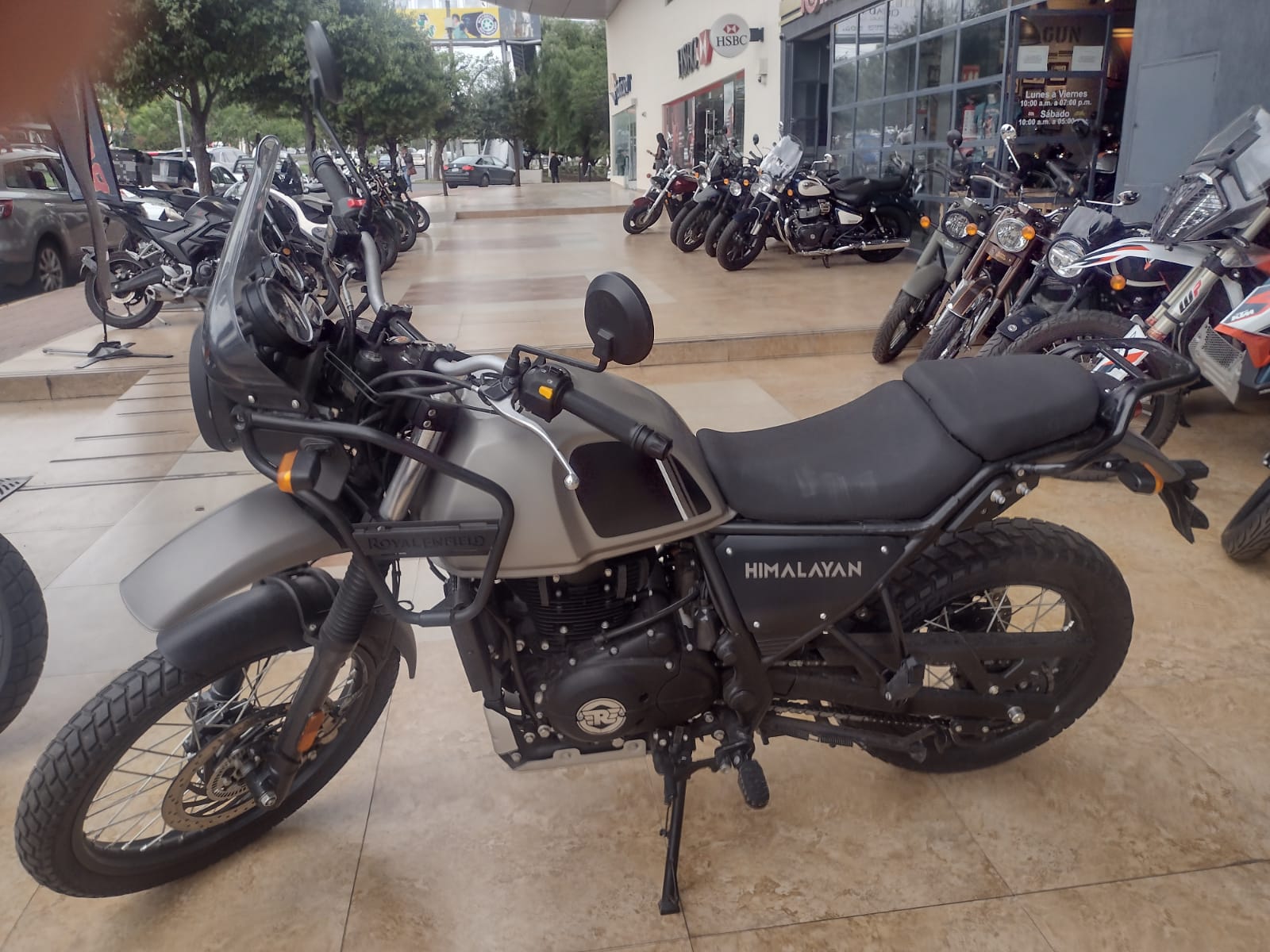 2023 Royal Enfield Himalayan 411