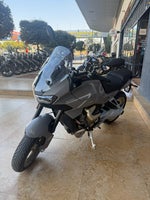 2024 Moto Guzzi Mandello V100